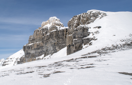 Chimney N1 from an upper plateau