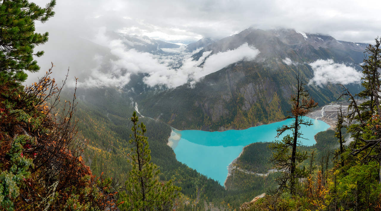 Kinney Lake from subalpine ascent to the hut